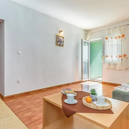 Beautiful Apartment In Krvavica With Wifi Exterior foto
